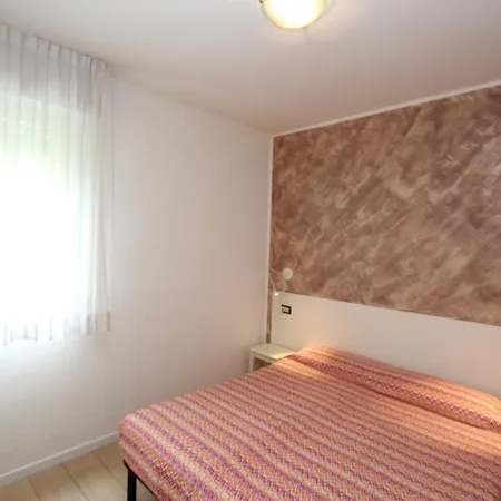 Cozy Flat Near The 아파트